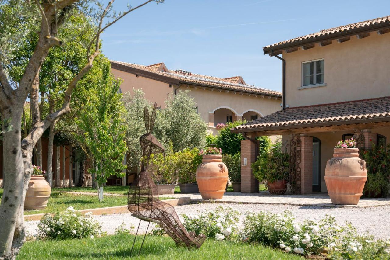 Guadalupe Tuscany Resort Braccagni Bagian luar foto