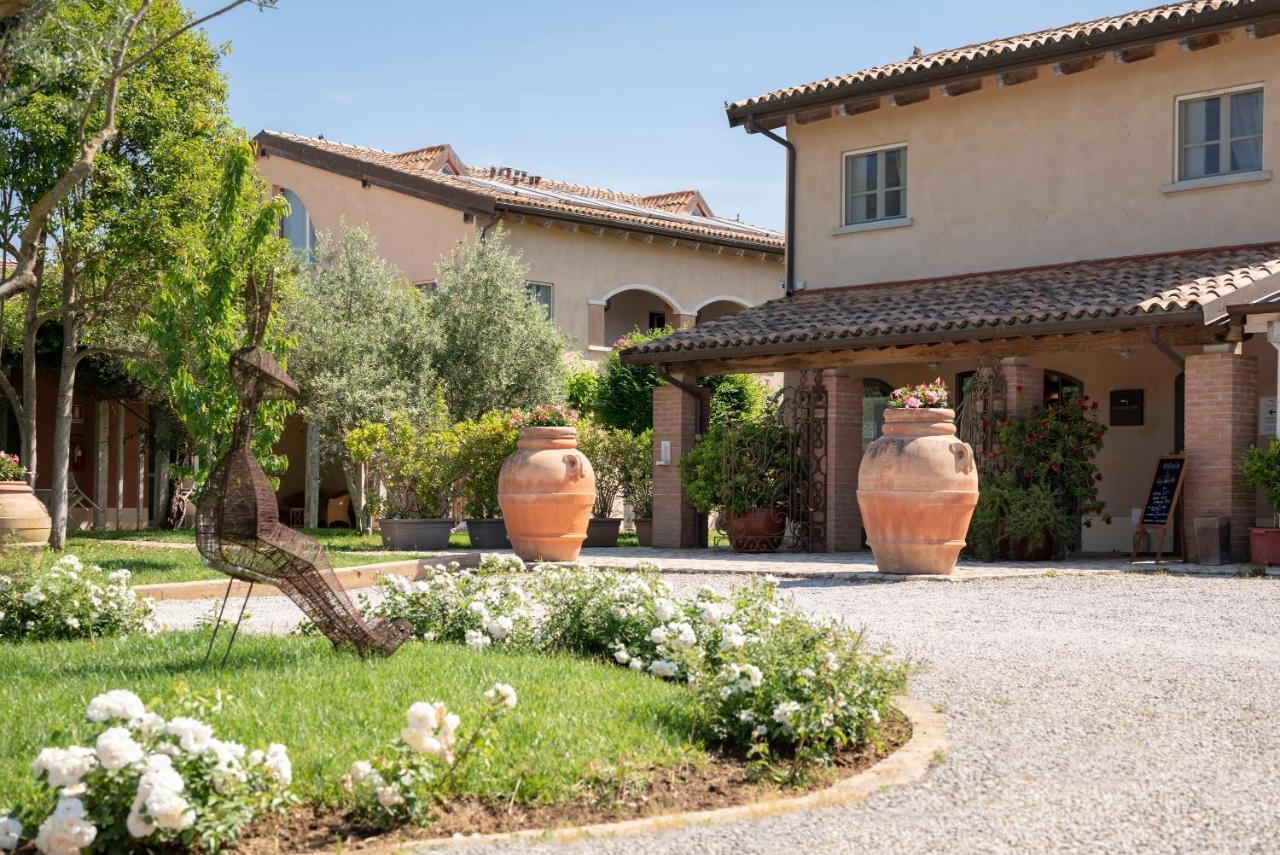 Guadalupe Tuscany Resort Braccagni Bagian luar foto